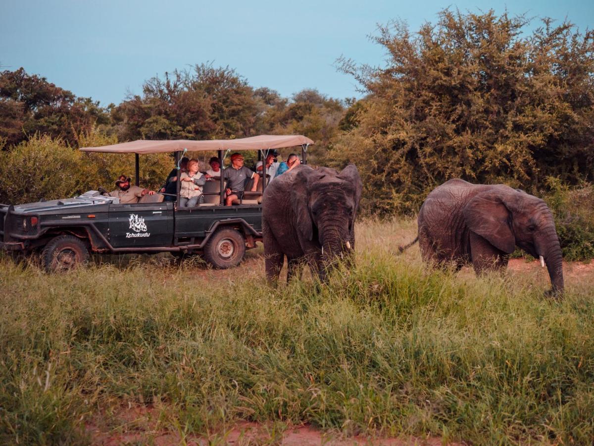 Tshukudu Game Lodge Hoedspruit Exterior photo