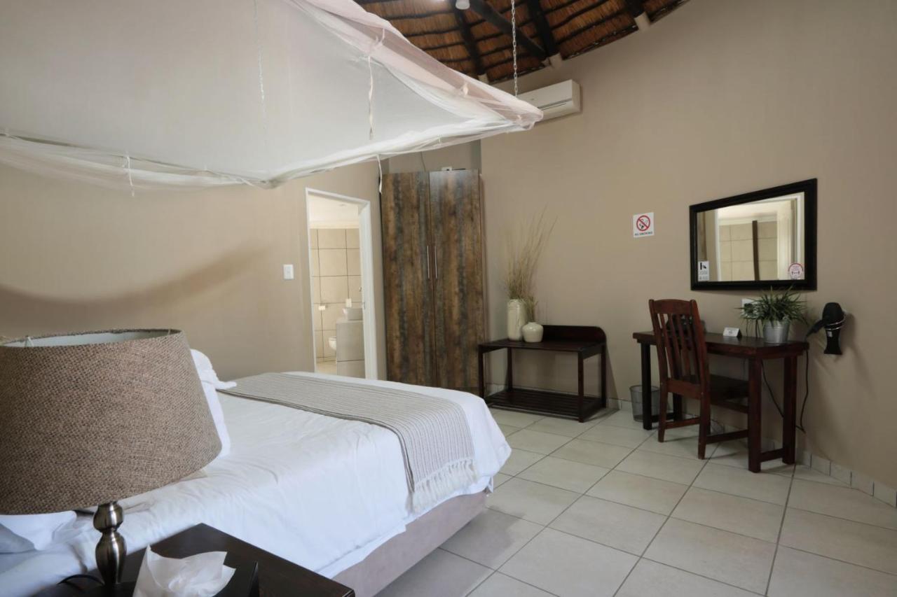 Tshukudu Game Lodge Hoedspruit Exterior photo