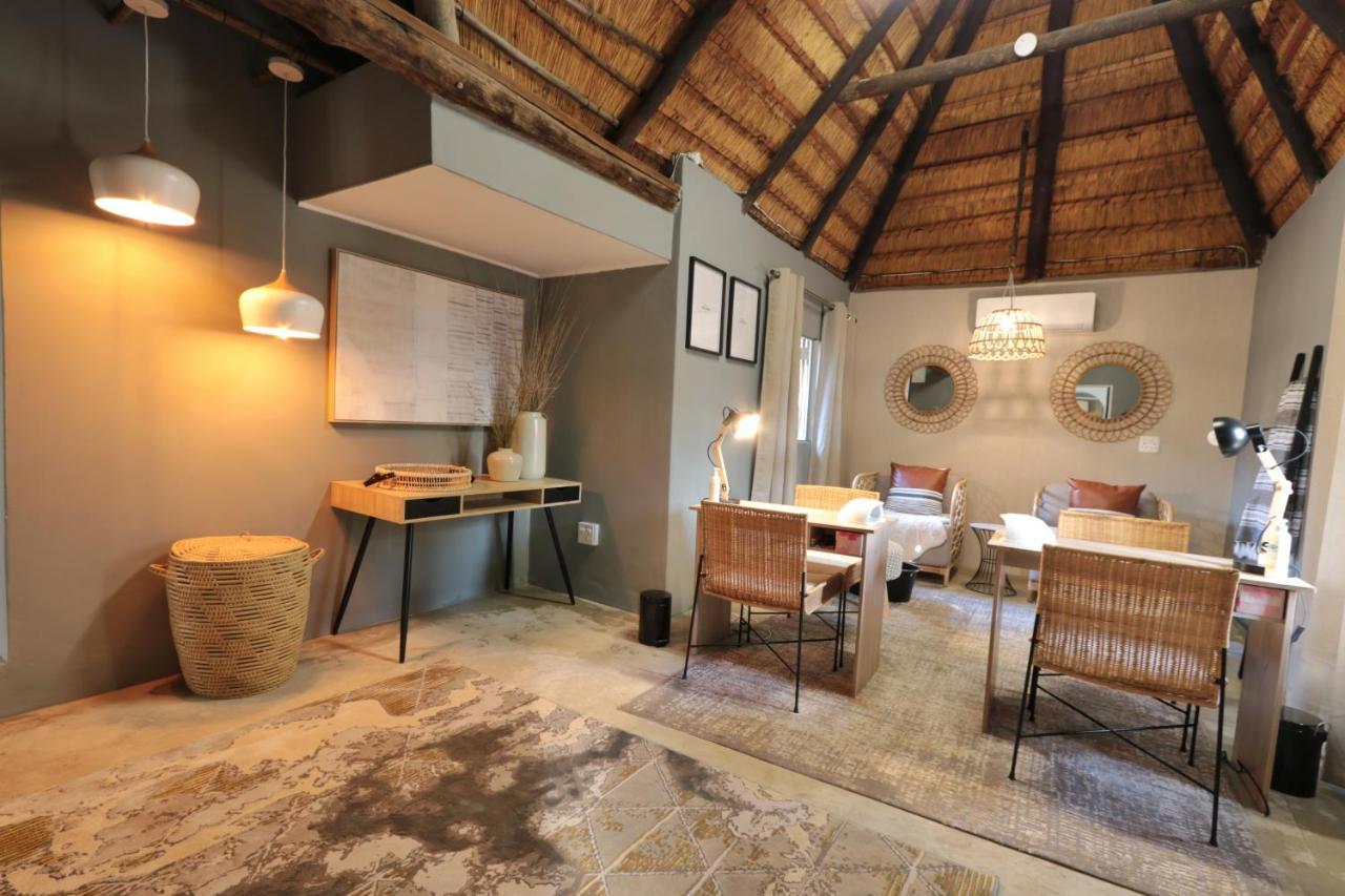 Tshukudu Game Lodge Hoedspruit Exterior photo