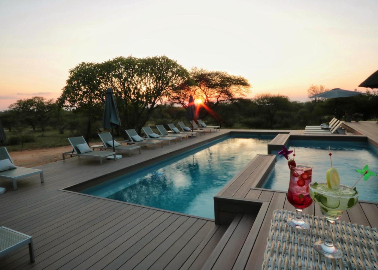Tshukudu Game Lodge Hoedspruit Exterior photo