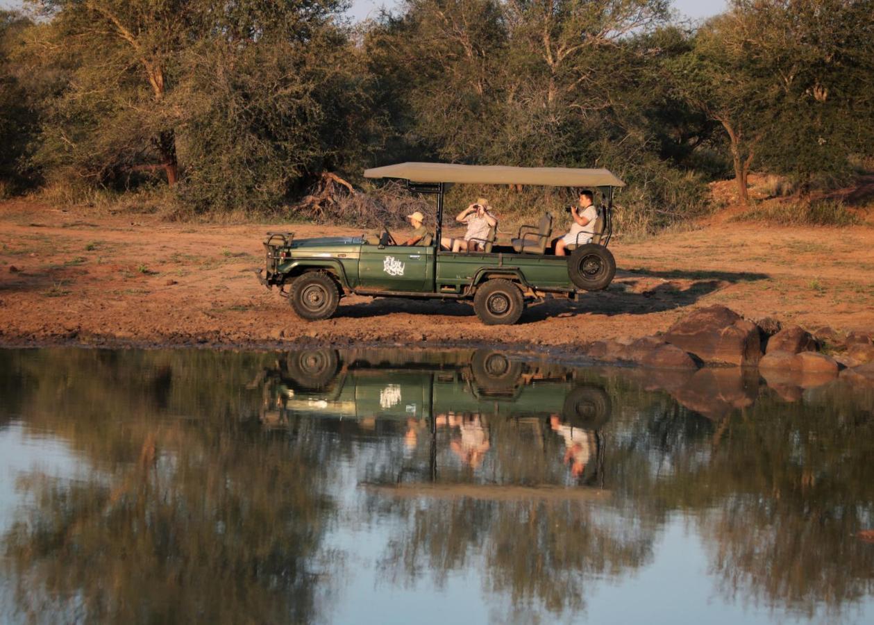 Tshukudu Game Lodge Hoedspruit Exterior photo