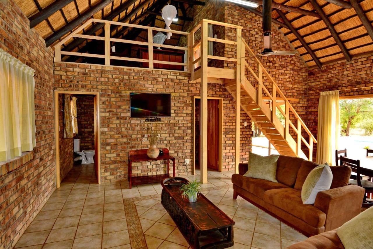 Tshukudu Game Lodge Hoedspruit Exterior photo